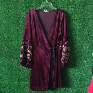 Entro Deep Purple Embroidered Robe